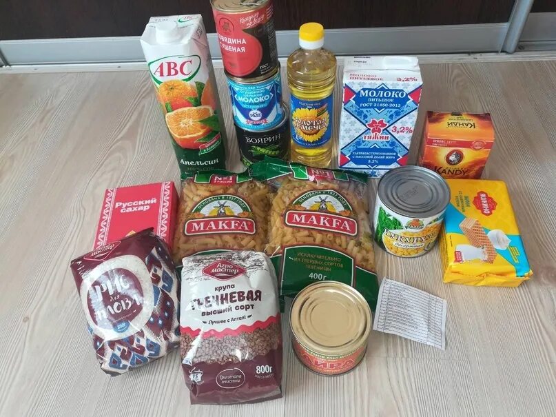 Предоставление продуктов питания и напитков. Выдача продуктовых наборов. обеспечение бесплатным горячим питанием или наборами продуктов. продукты питания из москвы. взять под реализацию продукты питания в иркутске.