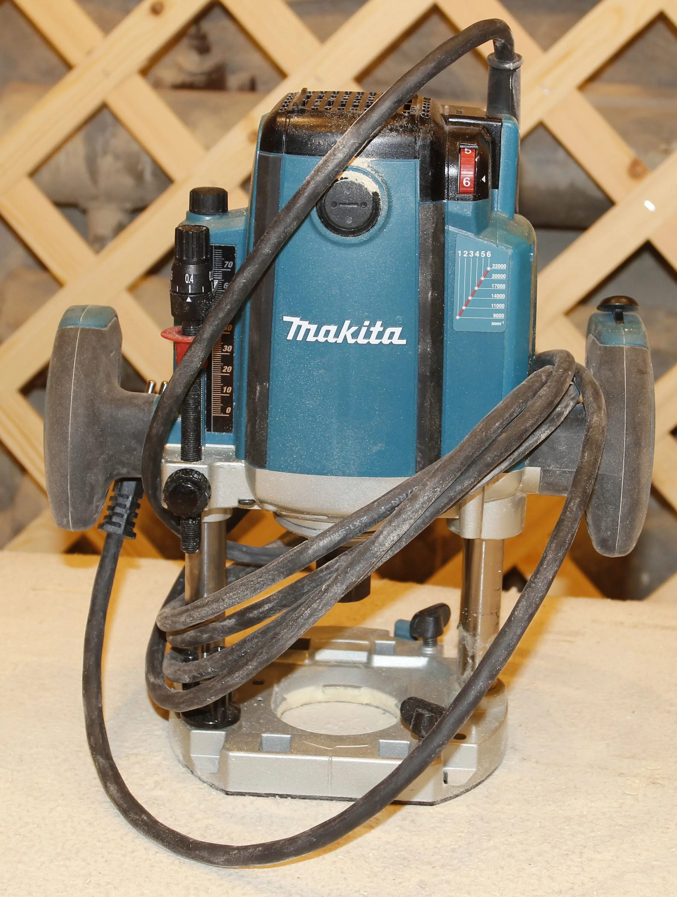 Makita pr2300fc. Makita 2300. Фрезер Макита 2300. Фрезер Макита PC-gf15. Макита 2300 купить