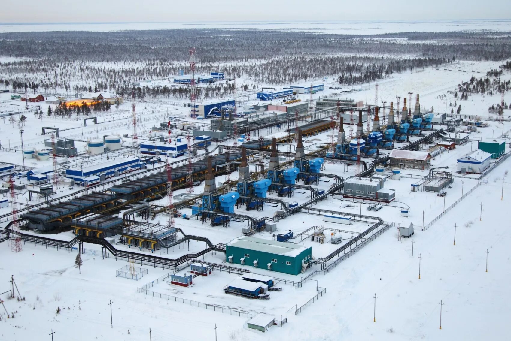 Нефтегазодобывающий комплекс хмао-югры. Хмао югра добыча нефти. Нефтегазовый ноябрьск. Диалл альянс нефтегазовая компания. Вынгапуровское месторождение газпромнефть.