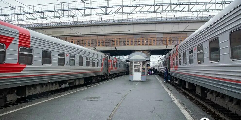 Поезд фото. Пригородный поезд. Поезд Челябинск. Новые поезда. Поезд челябинск калининград 2024 год