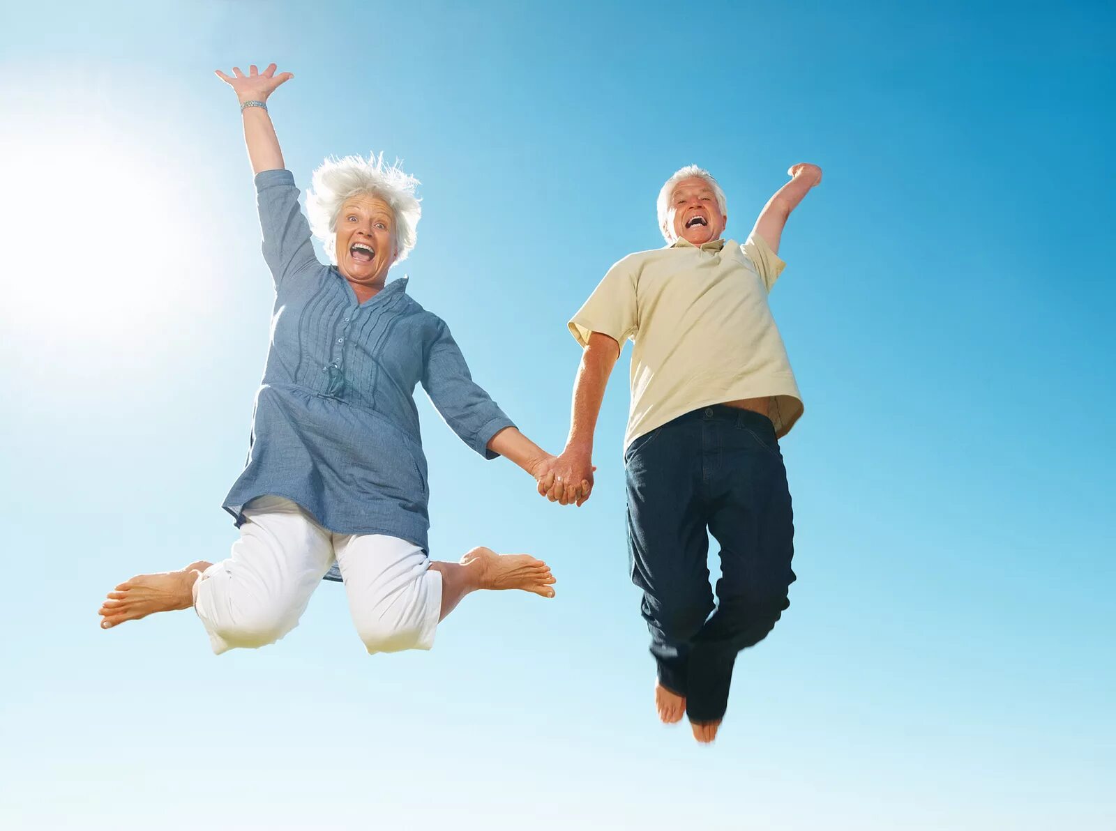 Жизненная активность. Здоровый человек. Здоровые пожилые люди. Счастливая старость. Активный образ жизни.