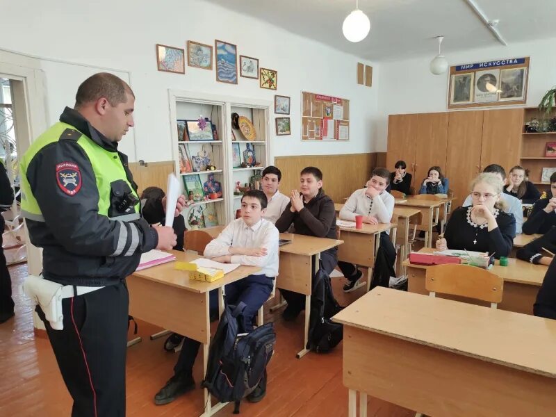 Ардон 1. Ардон школа 1. 2 школа ардон. 4 школа ардон. учителя 1 школы ардон.