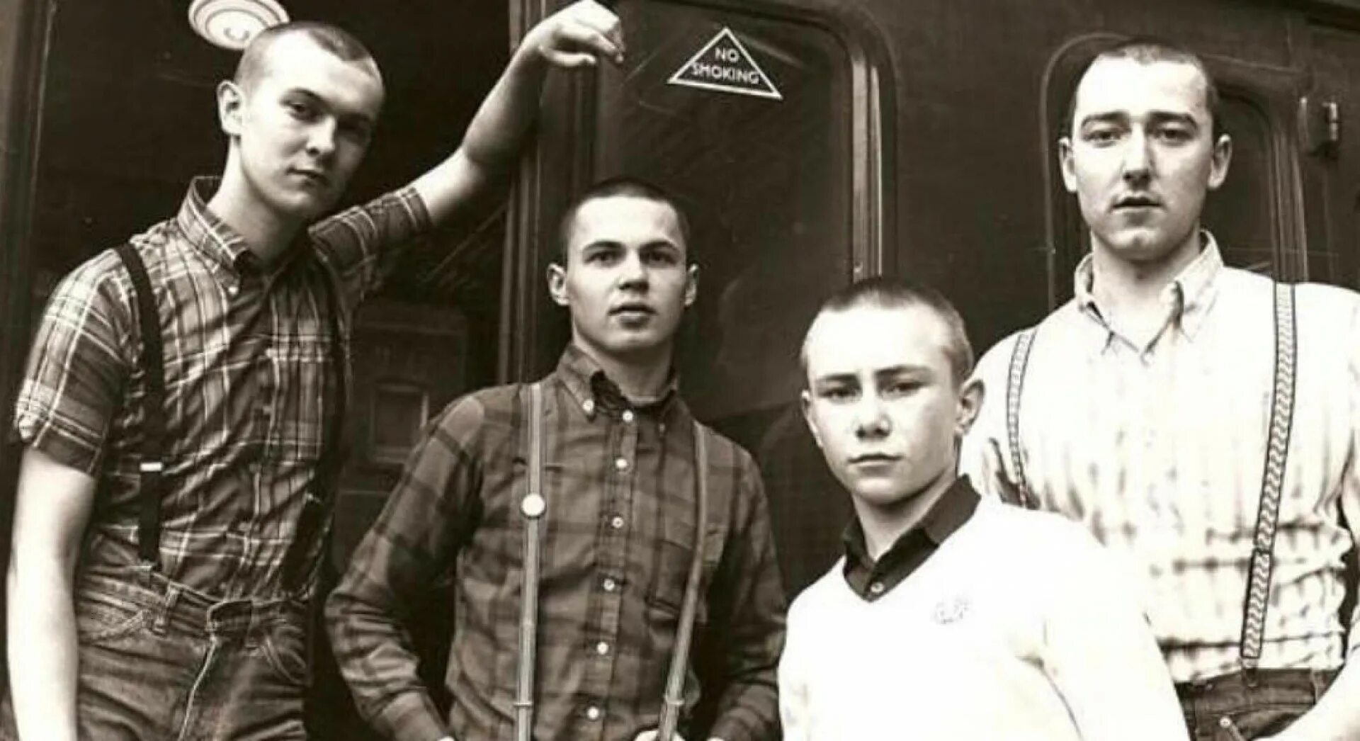 Скинхед 2. Скинхеды 60-х Англия. Skinheads 1969. Скинхеды в Англии 1960. Скинхеды Англии 70х.