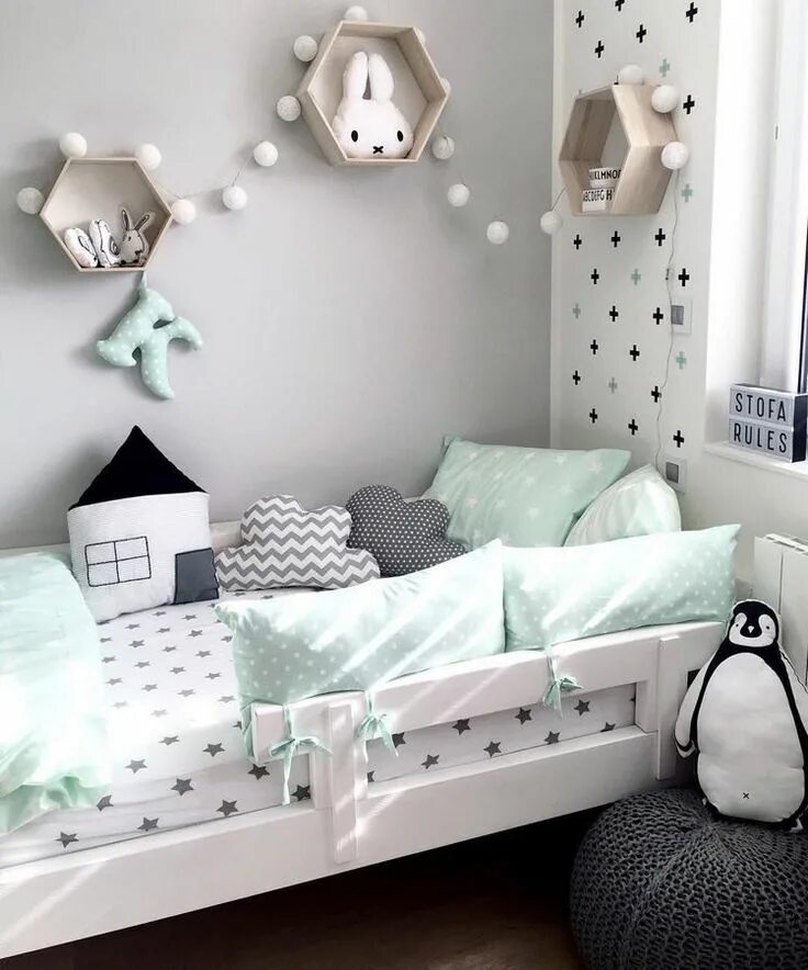 Stripe Quilt Boy room, Boys bedrooms, Boys bedroom decor