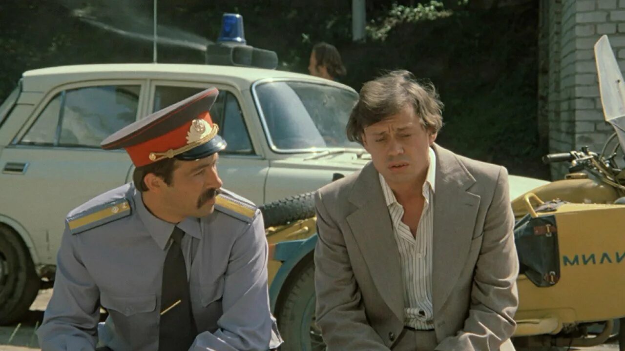 Бел кадры. Белые росы фильм 1983. Белые росы фильм 1983 Караченцов. Николай Караченцов белые росы. Караченцев в фильме белые росы.