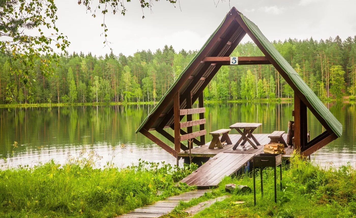 Рыбацкие беседки. Рыбацкий Хутор озеро Монетка. Рыбацкий Хутор Ленинградская область. База отдыха рыбацкий Хутор Ленинградская область. Озеро Монетка Ленинградская.