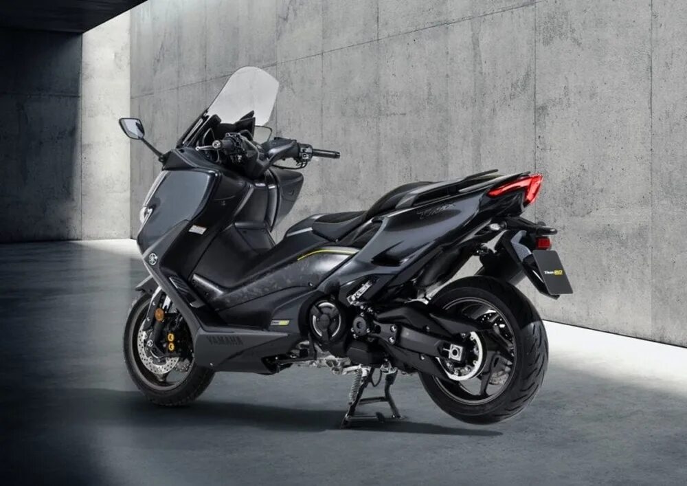 Ямаха t max 2021. Yamaha tmax 500. Макси скутер yamaha. Макси скутер yamaha. Yamaha tmax 3.