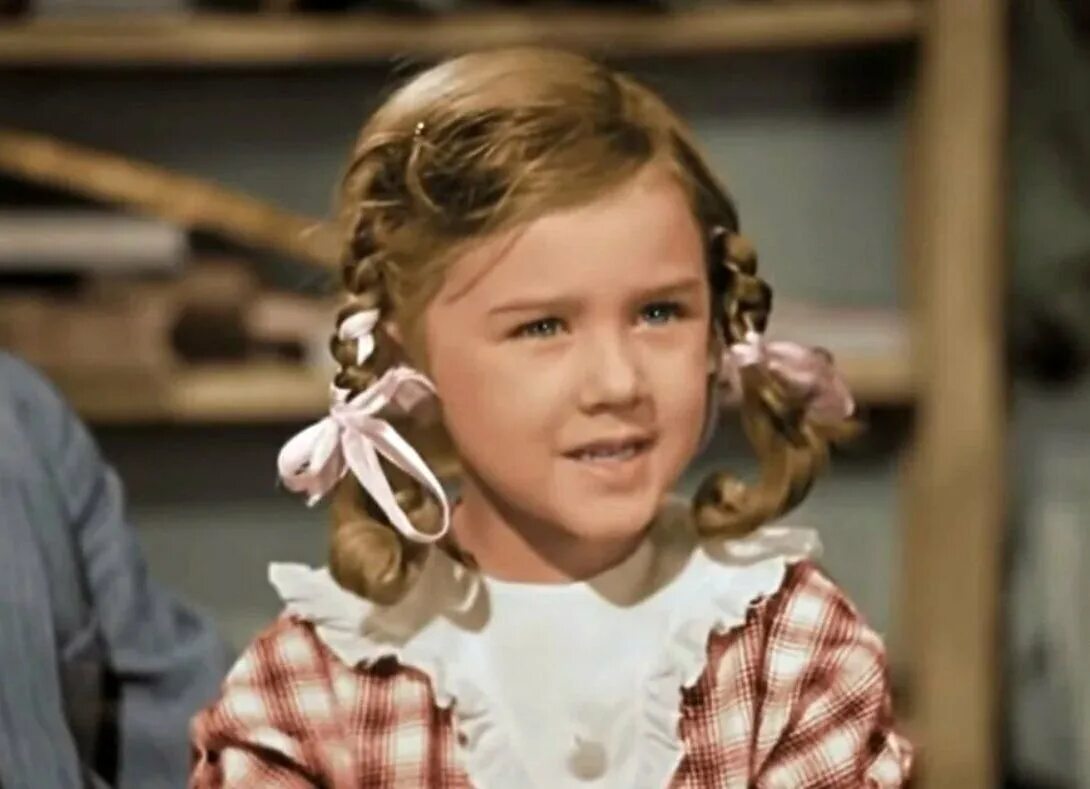 Вероника лебедева актриса подкидыш. Вероника лебедева актриса. Подкидыш ссср 1939 вероника лебедева. Вероника лебедева-синицына. Вероника лебедева (наташа, "подкидыш", 1939).