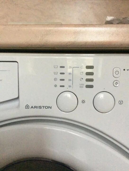 Как открыть стиральную машину hotpoint ariston. Стиральная машина Ariston cde129. Стиральная машина Ariston 129. Hotpoint-Ariston CDE 129. Стиральная машина Hotpoint-Ariston AVTXF 129.