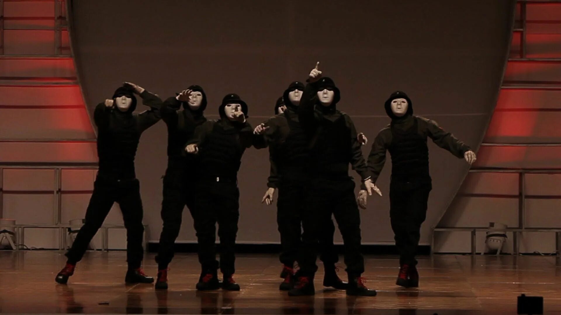 Jabbawockeez без масок. Jabbawockeez 2008. Танцевальная группа в масках. Танцоры в масках.