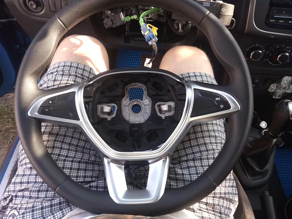 Как снять руль sandero stepway 2 Как снять руль sandero stepway 2