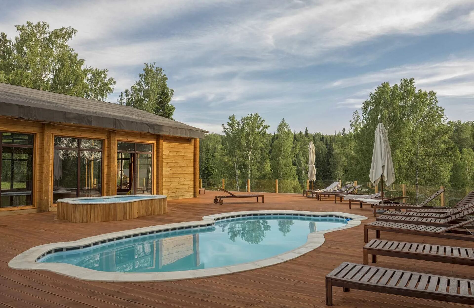 Лучший загородный отдых. Кедровка база отдыха новокузнецк. кедровка spa новокузнецк. спа отель кедровка новокузнецк. кедровка спа бассейн новокузнецк.