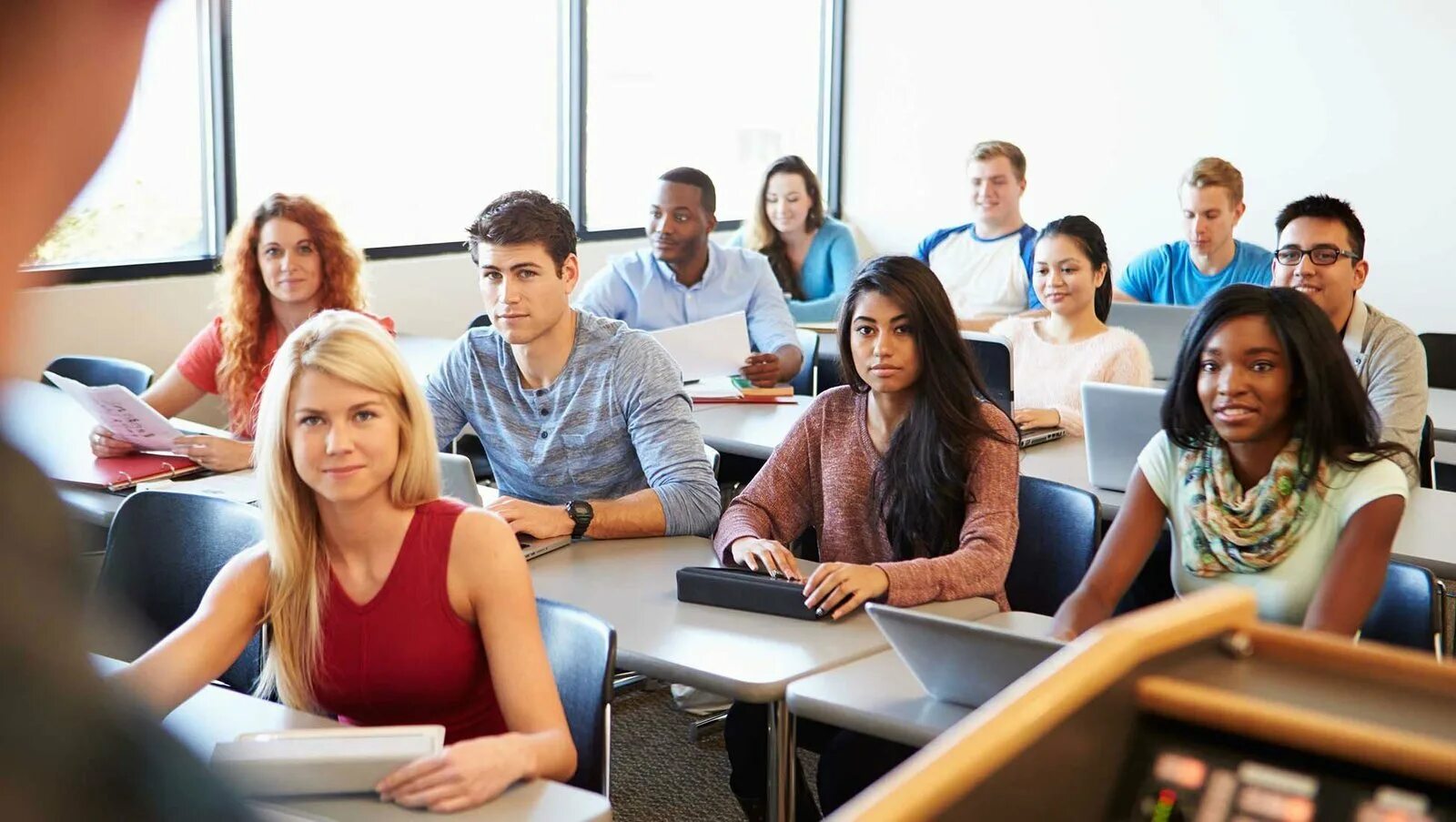 Lesson management. Высшее образование в канаде. Учеба в колледже. Lesson management. Групповая работа картинки.