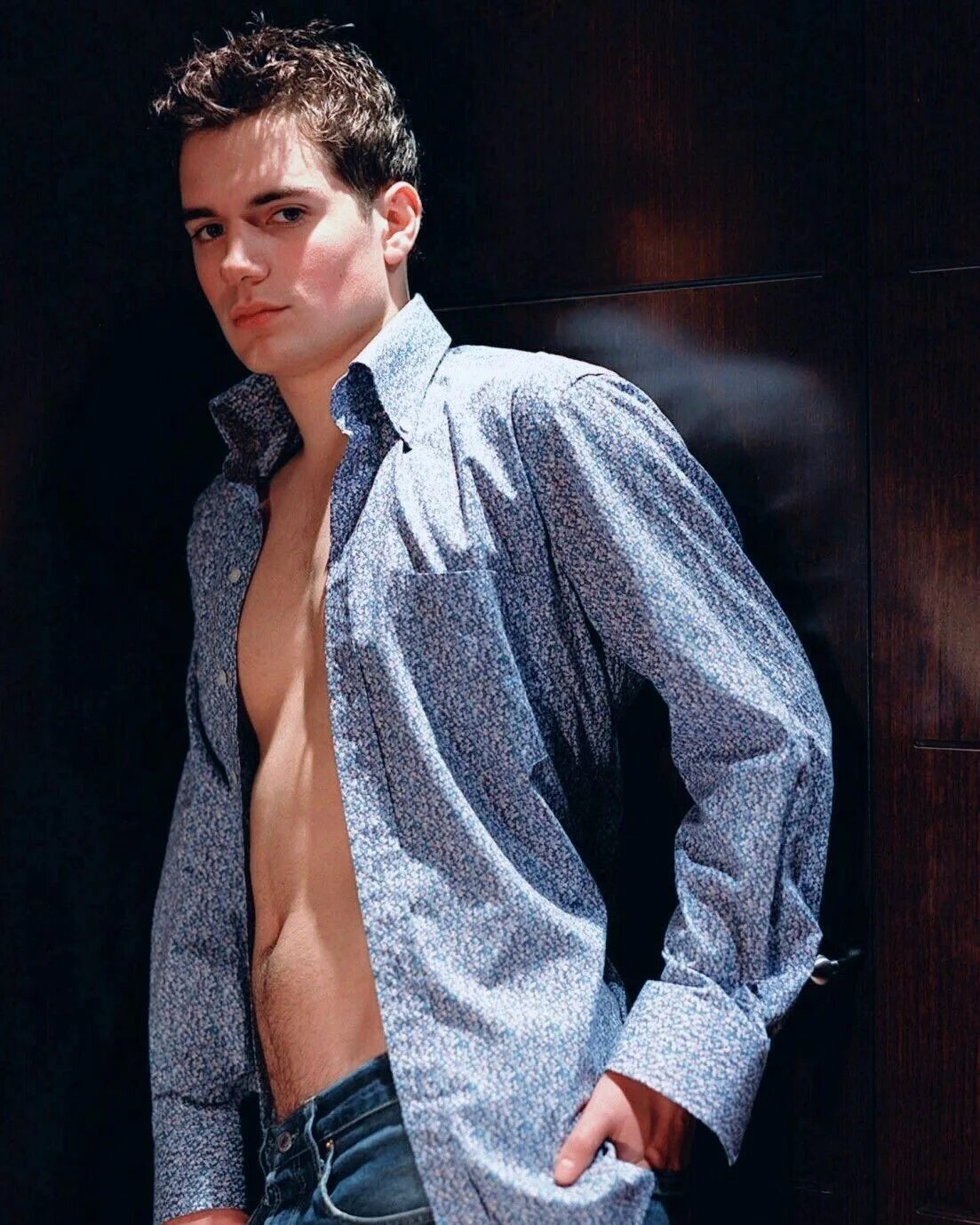 Henry Cavill young.