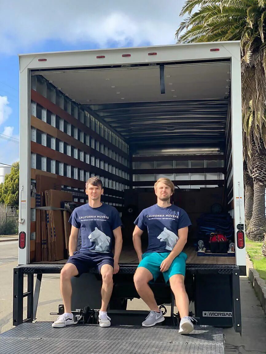 Переезд в сша работа. Переезд в сша работа. Переезд. Сотрудники сша. Переезд.