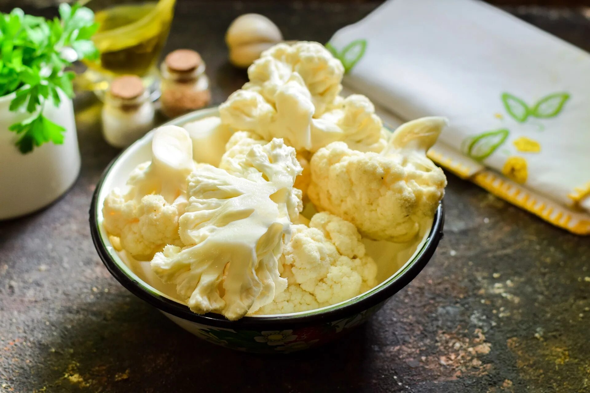 приготовить капусту с манкой. тертая капуста. цветная капуста с манкой. приготовить капусту с манкой. цветная капуста в духовке с манкой.