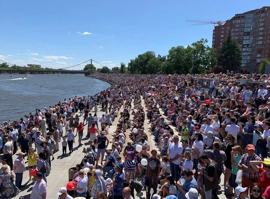 Спутник Пенза набережная 2022. Стрижи в Пензе. С днем города. Пенза набережная. Другой город пенза