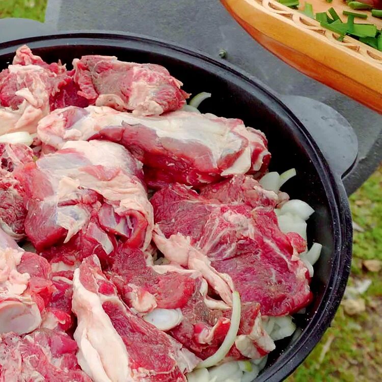 Рецепт самой вкусной баранины. Приготовление баранины. Вкусная баранина. Казахская кухня баранина. Блюда казахской кухни из баранины.