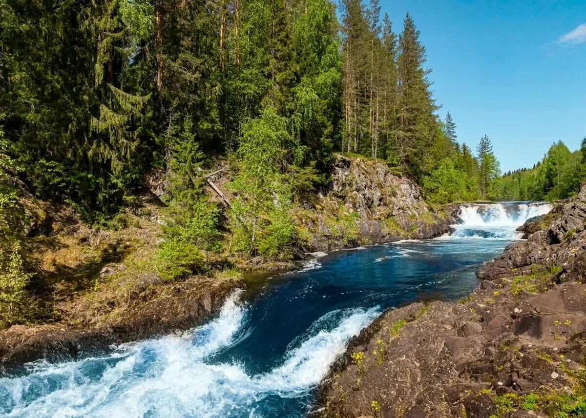 Карелия три