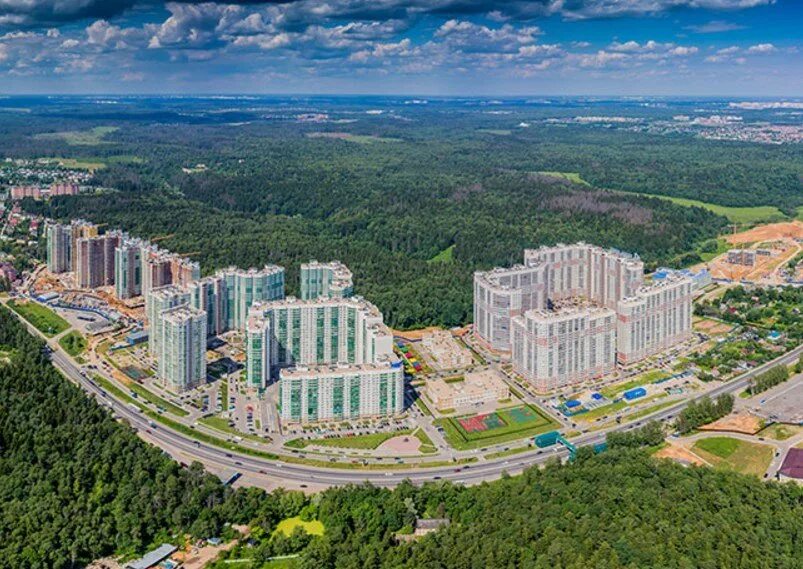 , красногорск, бул. Г красногорск жк изумрудные холмы. Изумрудные холмы бульвар космонавтов. Изумрудные пруды красногорск. Жк изумрудные холмы.