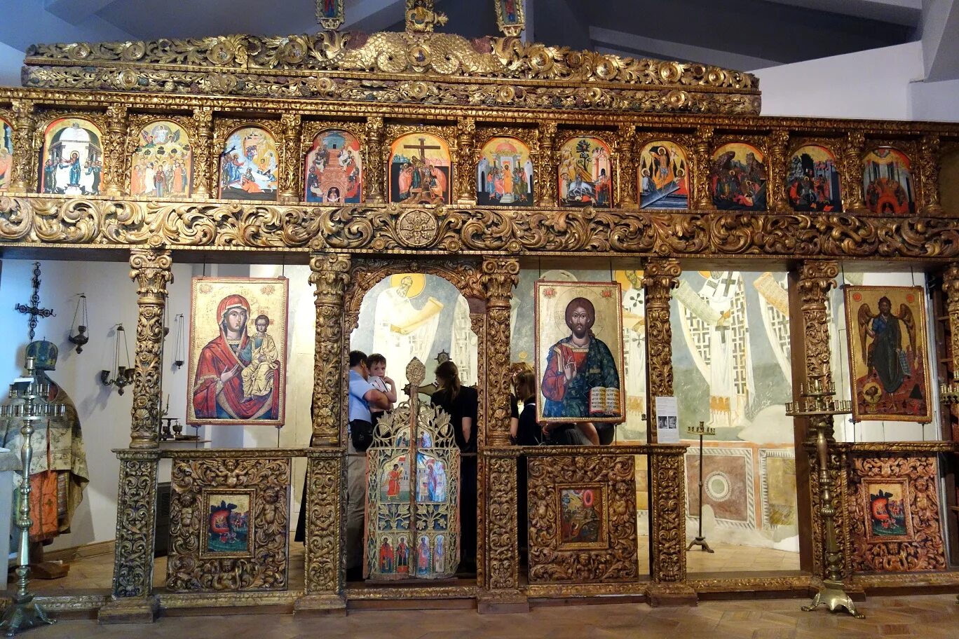 расписание храма равноапостольной нины