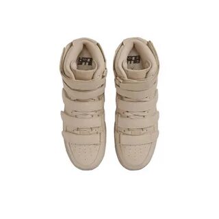 Billie eilish nike air force