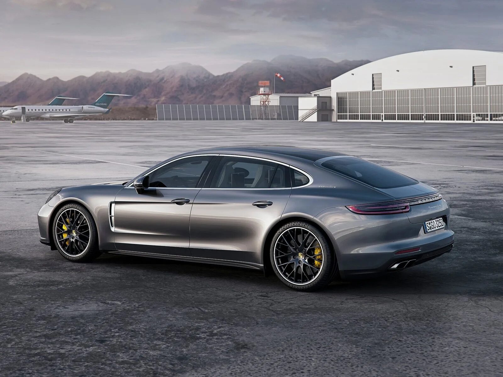 Porsche panamera 4s executive. Porsche panamera 2017. Porsche panamera turbo 2017. Porsche panamera 2017. Porsche panamera 4s 2017.