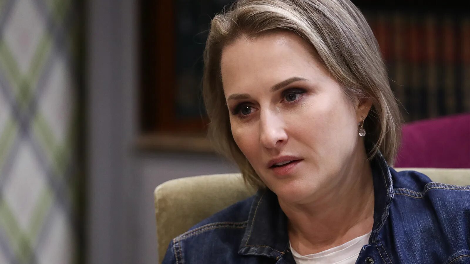 Татулова на пмэф. Анастасия татулова омбудсмен. Выступление на экономическом форуме анастасии татуловой. Татулова предала родину. Собчак татулова.