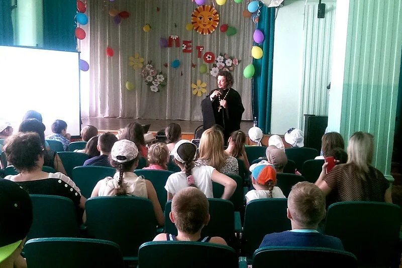 Детский дом 30 георгиевск. Ддт георгиевск. Акция всероссийский день заботы о памятниках истории и культуры. Дом детского творчества георгиевск мероприятия. Ддт георгиевск.