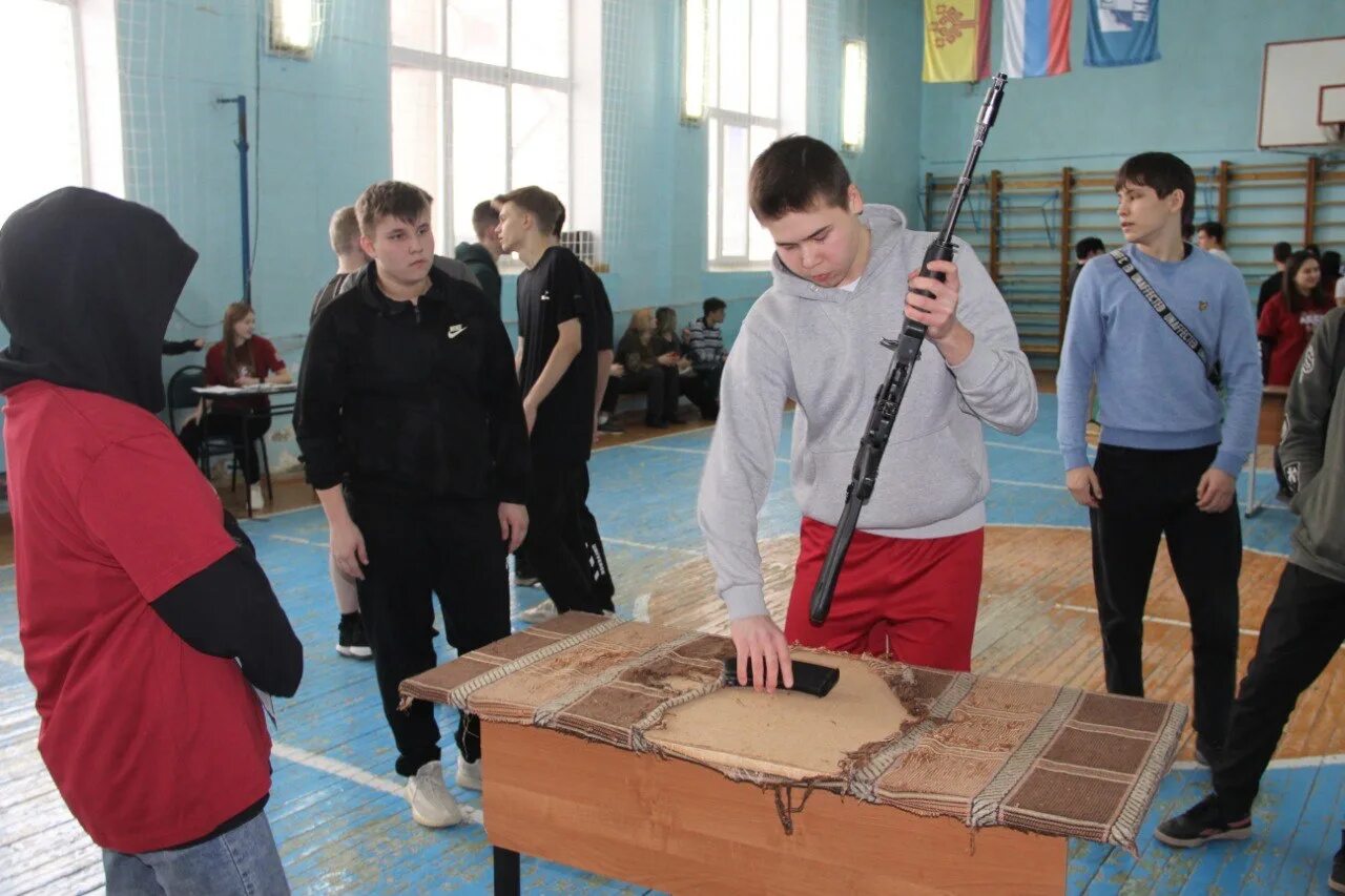 военно спортивный конкурс. спортивно-развлекательная эстафета «курс молодого бойца». военно спортивный конкурс. награждение военнослужащих. военно спортивный конкурс.