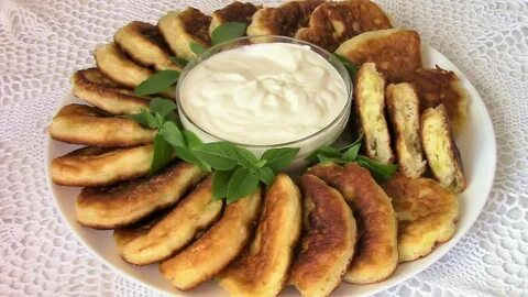 Пышные оладьи с луком