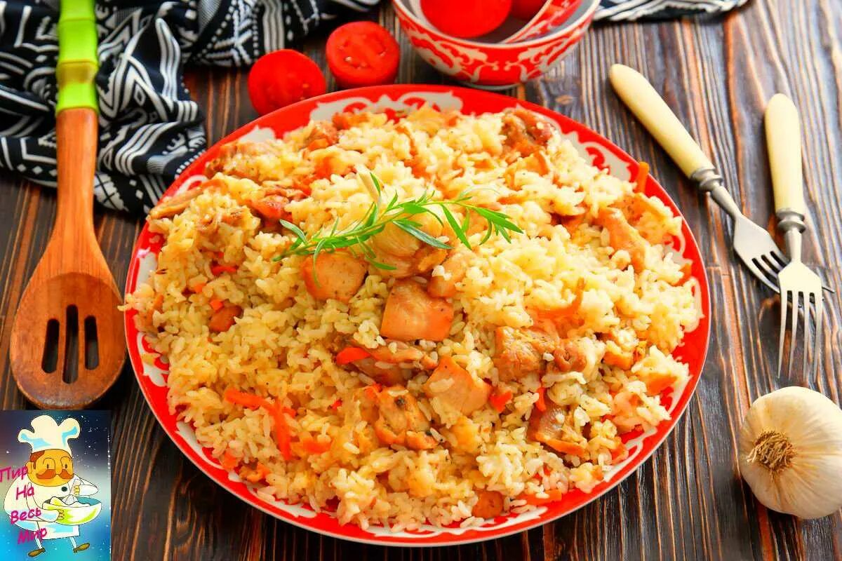 Плов из индейки в казане рецепт. Рис булгур для плова. Плов из индейки с булгуром. Индейка с рисом и овощами. Плов из гузок индейки.