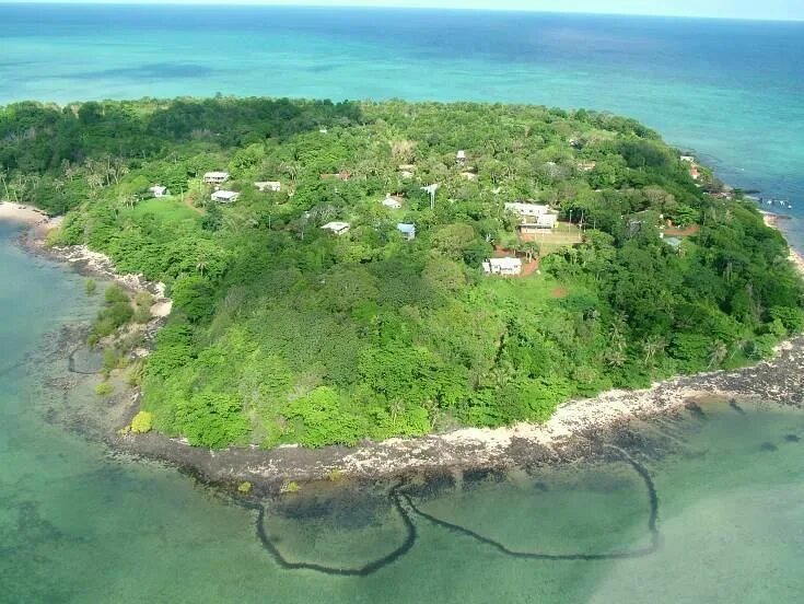 Остров западная страна. Острова пролива Торрес. Остров Торес. Остров great Western Torres Islands. Торресов пролив острова.