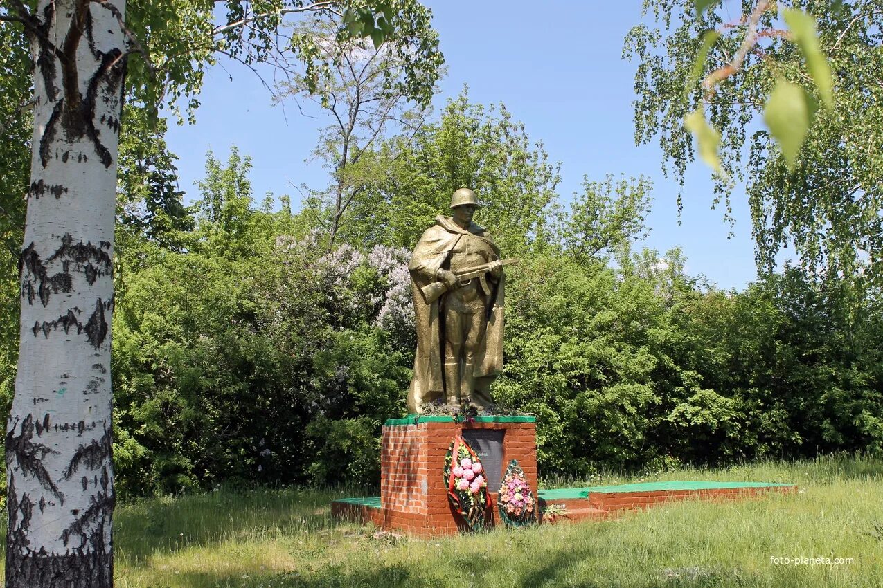 Село Наумовка Сумская область Краснопольский район. Братская могила в с. Колпаково. Памятник Наумовка. Наумовка белгородский район