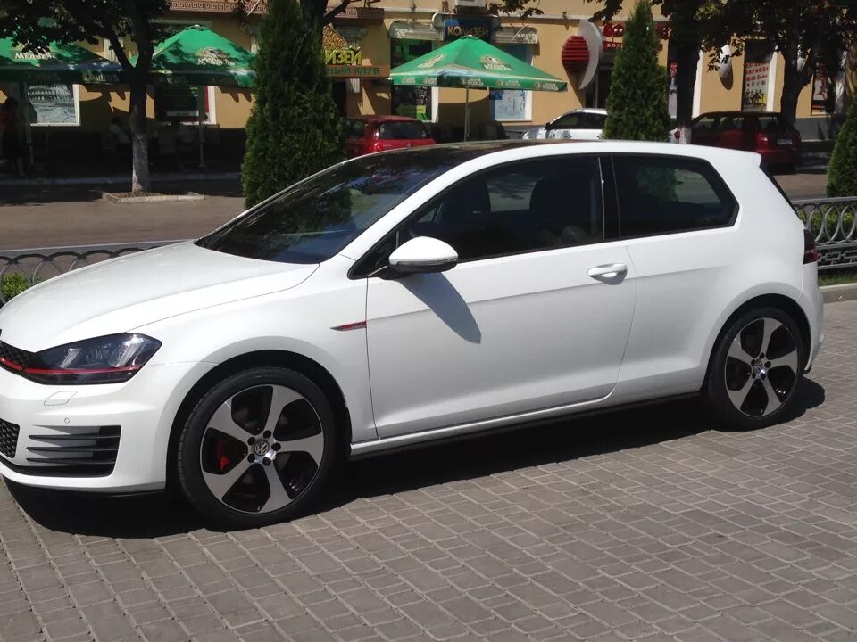 Volkswagen Golf 7 диски. Диски Golf 7 GTI. Диски VW Golf GTI. Golf 7 GTI 18. Купить гольф колесо