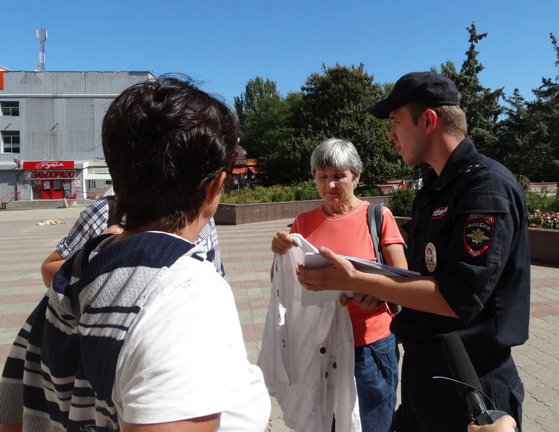 Керчь новости свежие видео. Полиция Керчи Керчь ФМ. Керчь полиция женщины. Керчь новости в полиции.