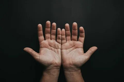Hands des