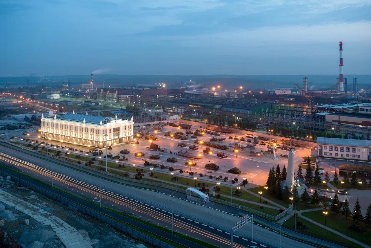 Ресторан верхняя пышма. Пышма свердловская область угмк. Город верхняя пышма свердловской области. Парк угмк в верхней пышме. Театр угмк в верхней пышме.