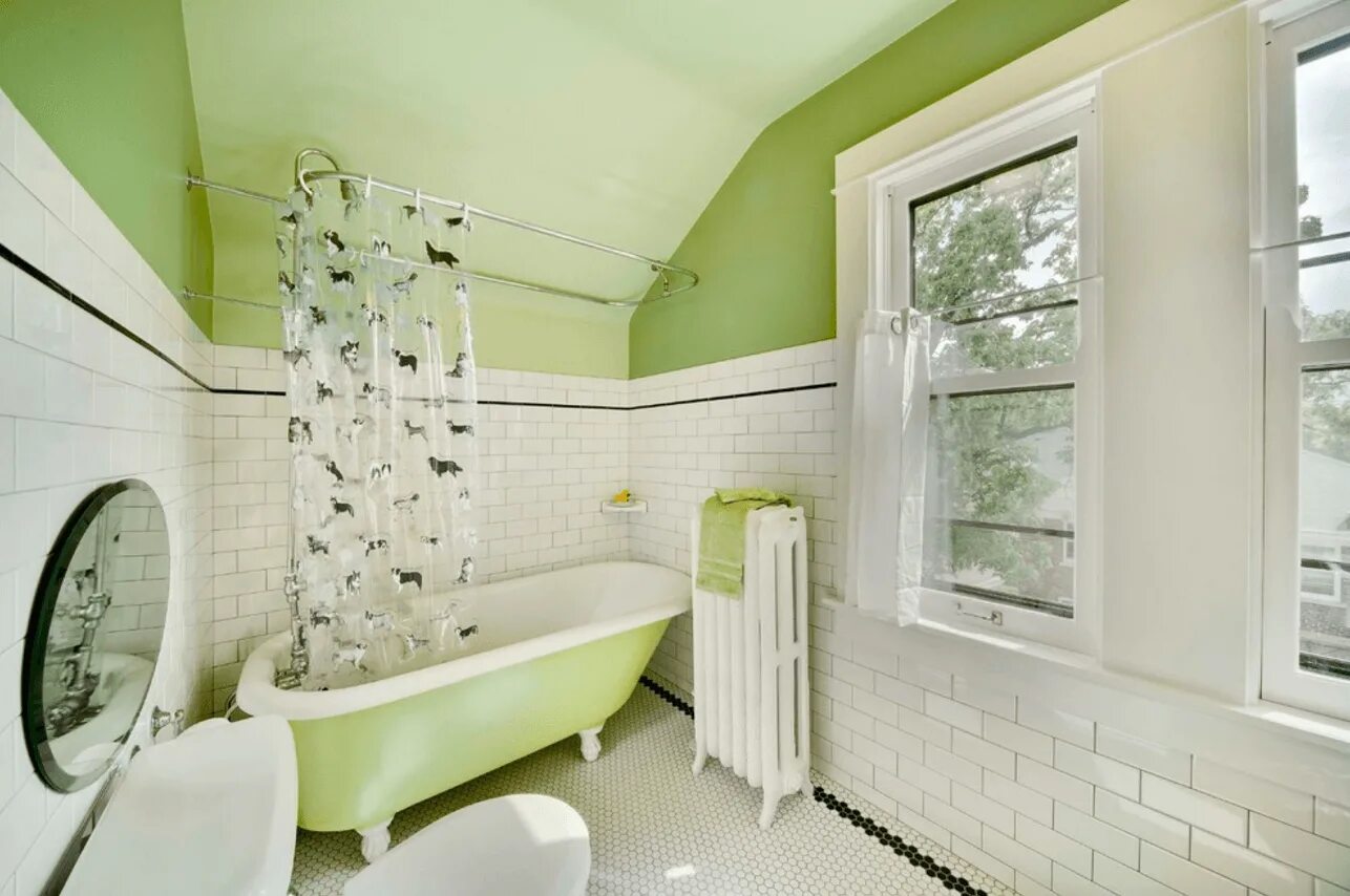 Стены в ванной. Бело зеленая ванная комната. Ванная комната с зеленой плиткой. Зеленая ванна в интерьере. Ванная комната в бело зеленых тонах.