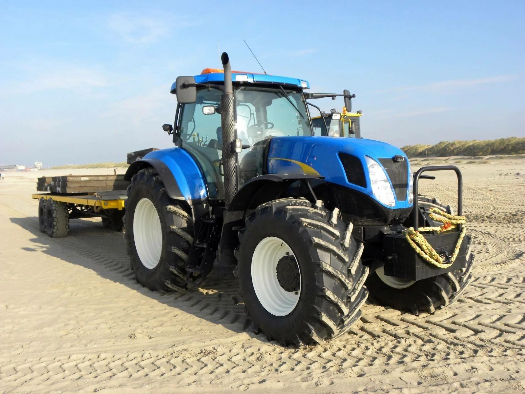 Трактор Нью Холланд т8040. Трактор New Holland т7000. New Holland t 7030. Трактор Нью Холланд т 7030. New holland цена