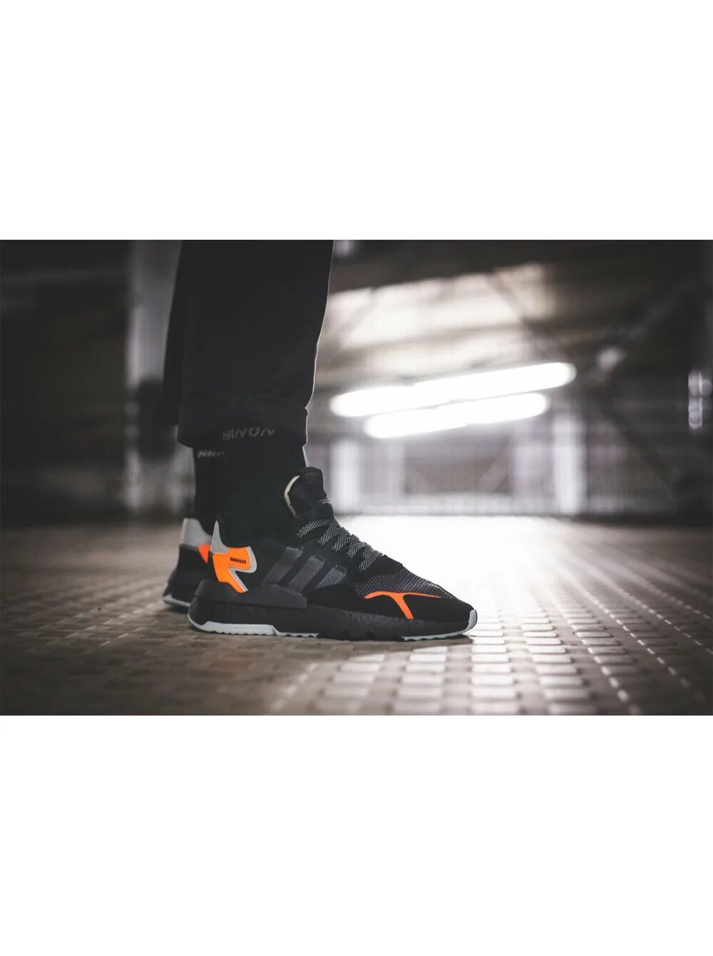 Кроссовки adidas nite. Адидас Nite Jogger. Adidas Nite Jogger черно оранжевые. Adidas Nite Jogger Boost - Black Orange. Adidas Nite Jogger оранжевые.