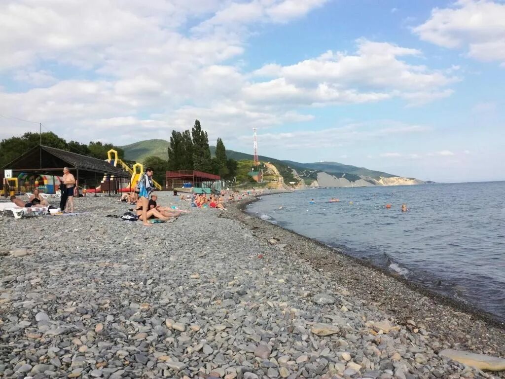 Поселок южная озереевка краснодарский край. Южная озереевка новороссийск. Пляж в южной озереевке. Поселок южная озереевка краснодарский край. Южная озереевка.