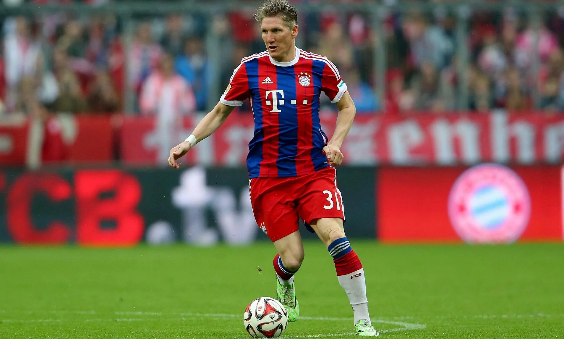 Бастиан Швайнштайгер 2000. Бастиан Зирих. Schweinsteiger 2013. Sergey Bayern. Бастиан 37