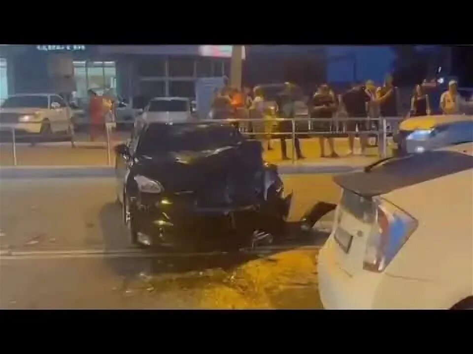 Авария на находке на гиперавто в южном аква и приус вчера. Дтп находка видео. Дтп находка видео. Черкесск 28. Авария в находке 01 мая 2022.