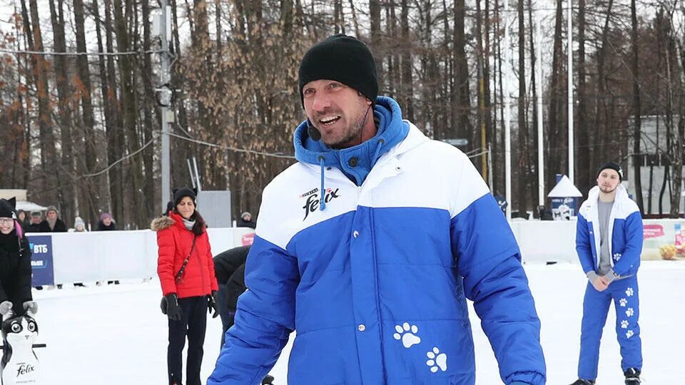 Здоровье фигуриста на сегодня. Здоровье фигуриста на сегодня. Олимпийский фигурист костомаров. Здоровье фигуриста на сегодня. Здоровье фигуриста на сегодня.