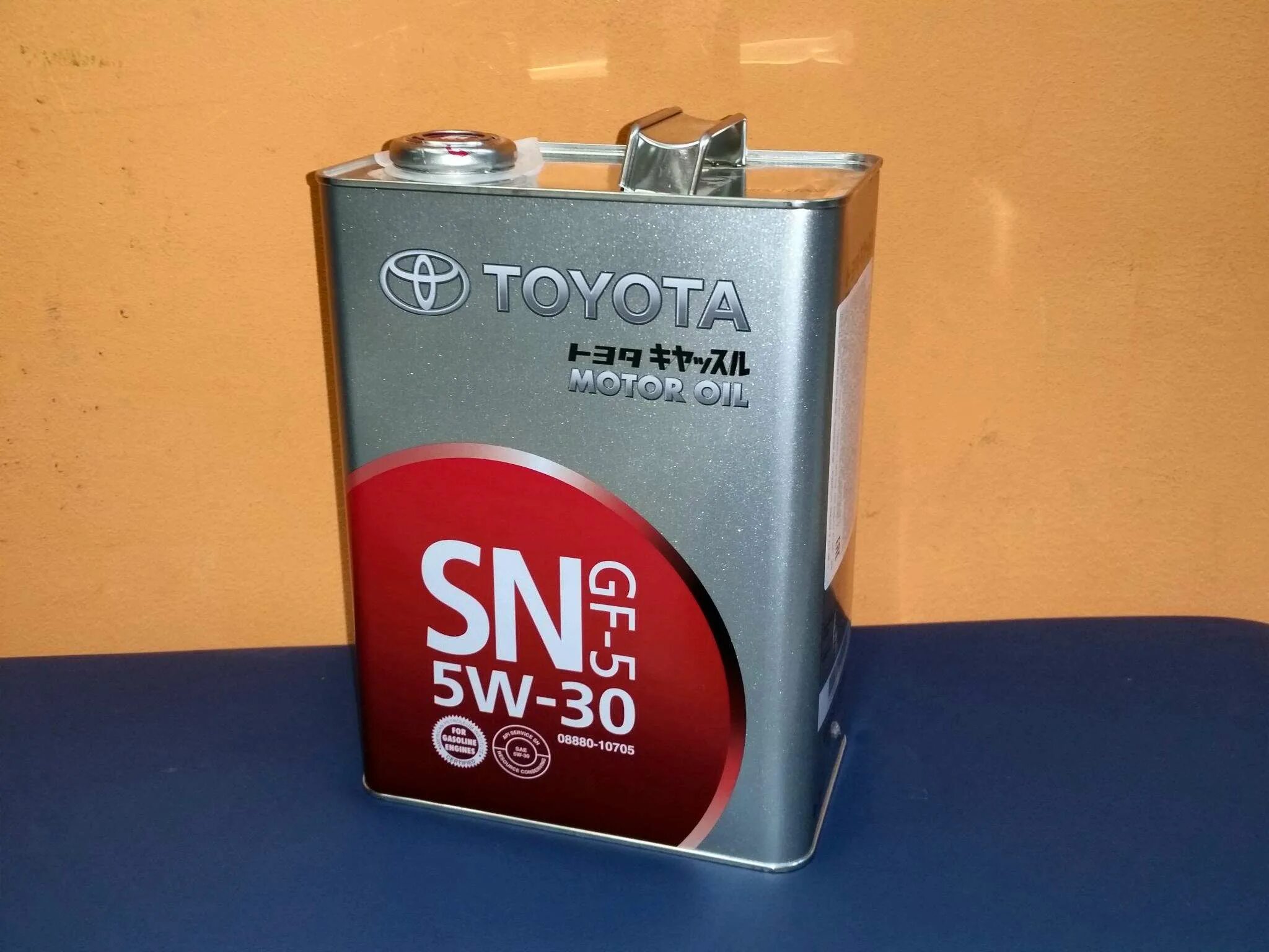 Моторное масло 5w30 купить в красноярске. Toyota Motor Oil SN 5w-30. Toyota 5w30 4л. Toyota SN 5w-30 4 л. Toyota 5w30 синтетика.