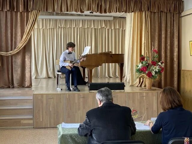 Молодые таланты отечества. Октоих хор екатеринбург. Конкурс юных талантов. Юные таланты екатеринбурга 2024. Капелла октоих.