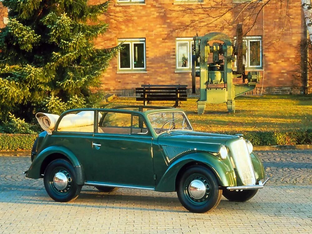 Opel первый. Opel Olympia 1935. Опель Олимпия 1947. Опель Олимпия 1935 кабриолет. Opel Olympia 1938.
