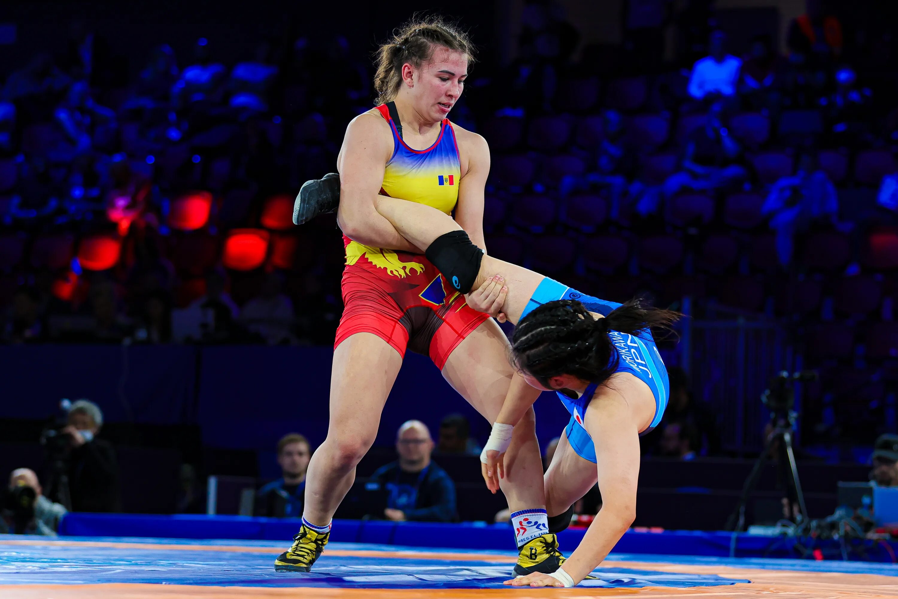 Wrestling championships. Irina ringaci. irina ringaci вольная борьба. ольга хорошавцева вольная борьба. wrestling u17 world championship 2022 uzbekiston.