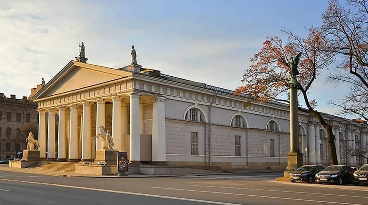 Петербург в стиле классицизма. Конногвардейский манеж Питер. Конногвардейский манеж Кваренги. Княжеский манеж Джакомо Кваренги. Конногвардейский манеж в Санкт-Петербурге 19 век.